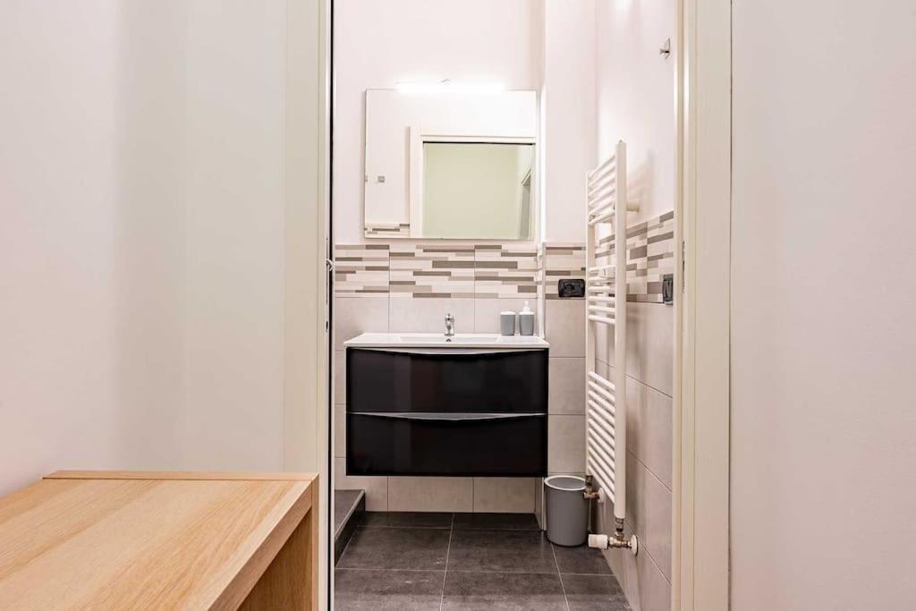 Guest Planet - Modern Flat Centrale M2 Milano Dış mekan fotoğraf